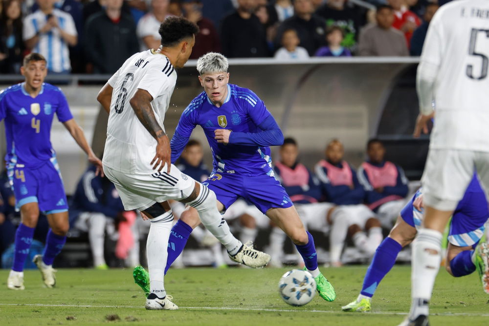 Argentina manager contacts Alejandro Garnacho in recent hours – Tough message after Manchester United exit