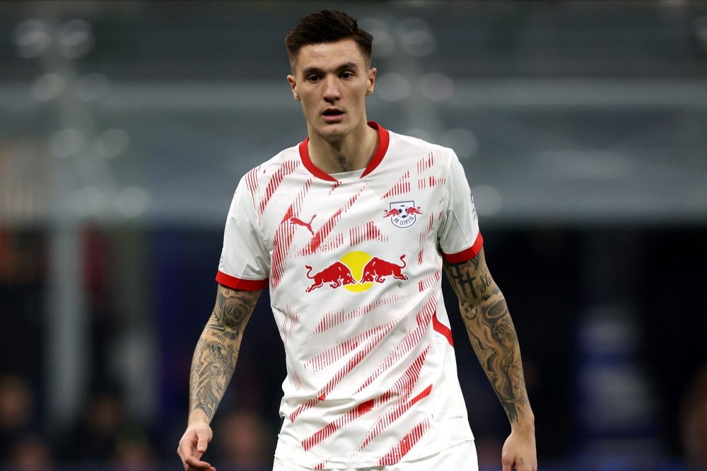 “Šeško would’ve better suited Newcastle” – Slovenian pundit says striker wrong to snub Magpies